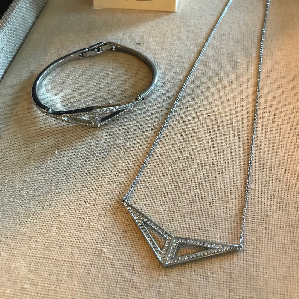 Chloe and Isabel Astra Set